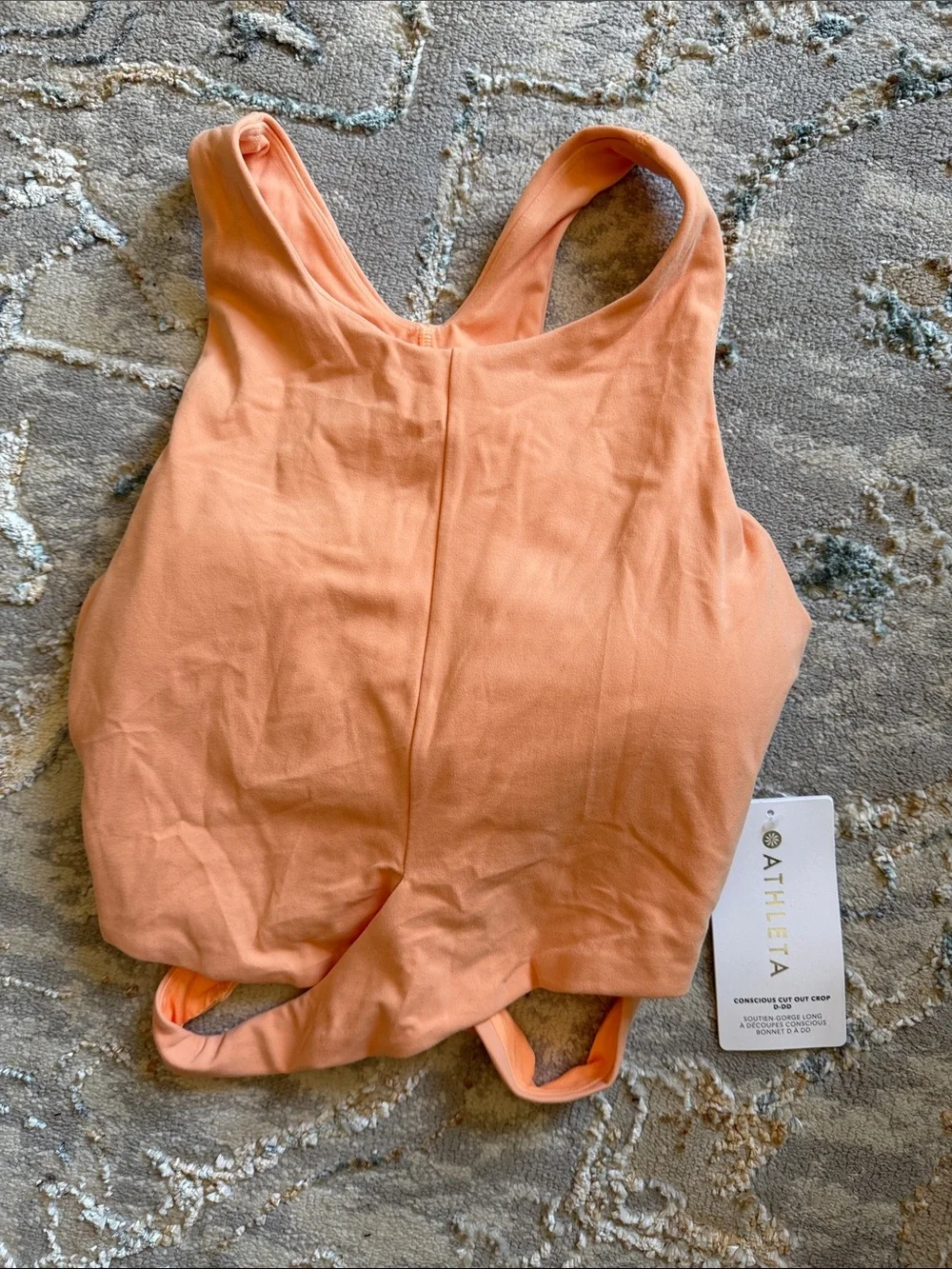 Athleta conscious cut out crop top D-DD - Picture 2 of 4